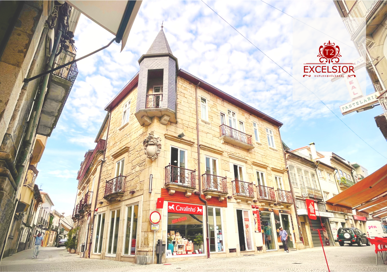 Exterior view of T2 Duplex Excelsior in the historic centre of Vila Real